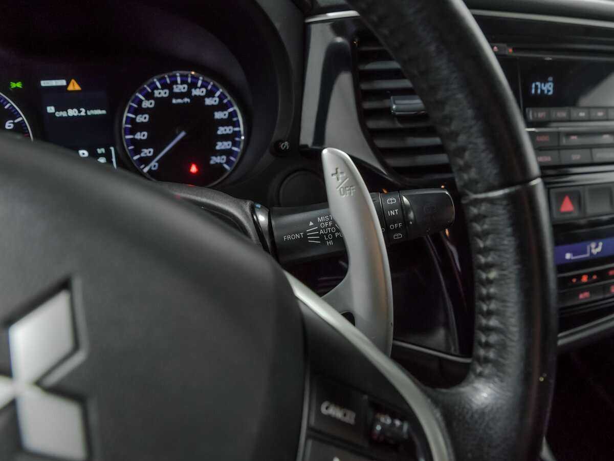 Mitsubishi Outlander 2013 года с пробегом. Фото: #8