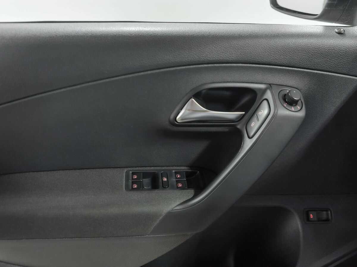 Volkswagen Polo 2015 года с пробегом. Фото: #10