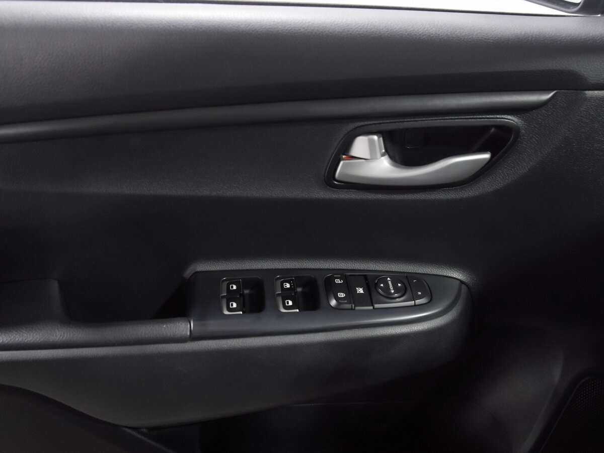 Kia Rio 2021 года с пробегом. Фото: #11