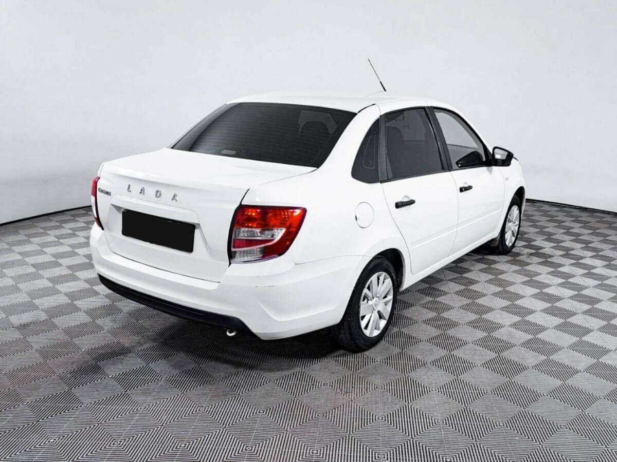 Lada (ВАЗ) Granta 2018 года с пробегом. Фото: #4