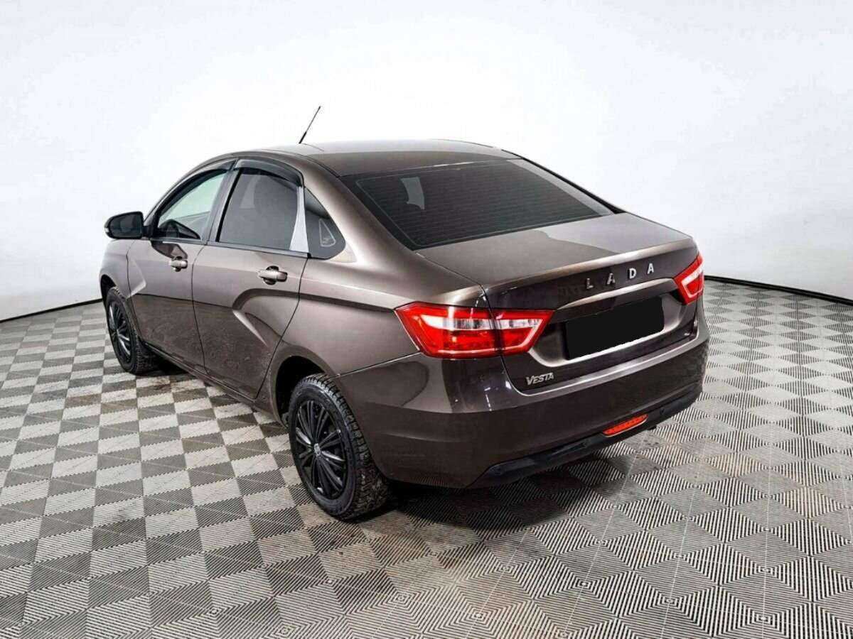 Lada (ВАЗ) Vesta 2018 года с пробегом. Фото: #5