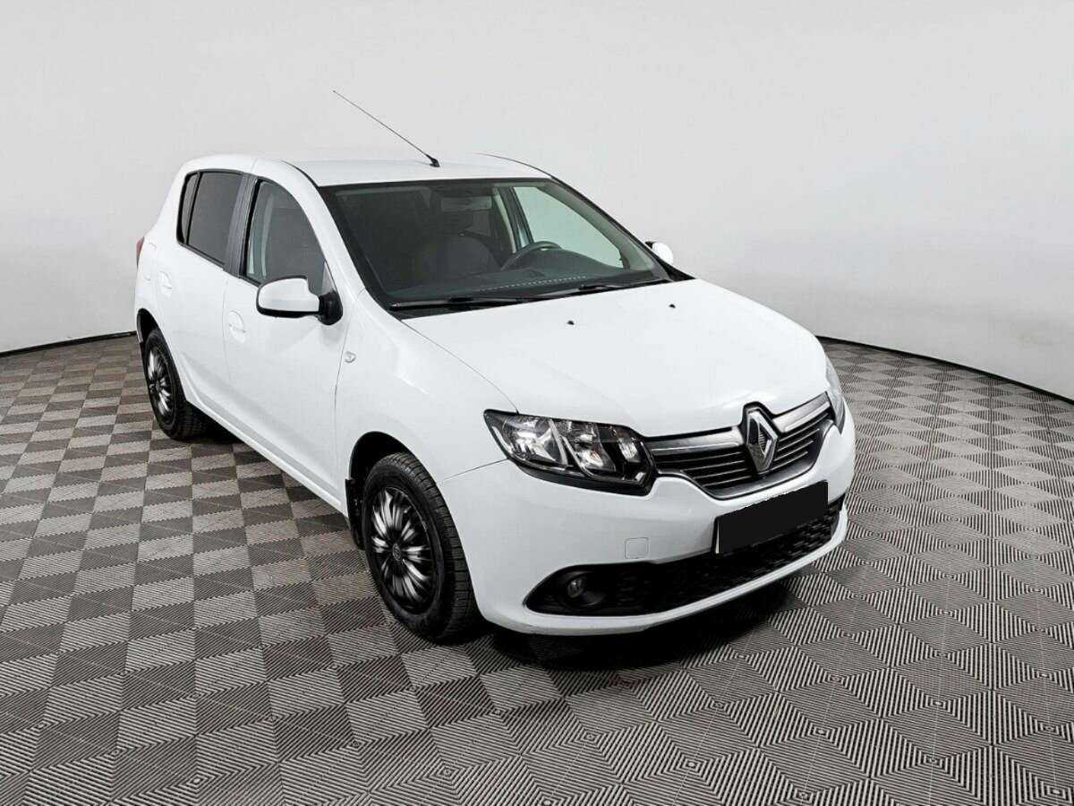 Renault Sandero 2018 года с пробегом. Фото: #2
