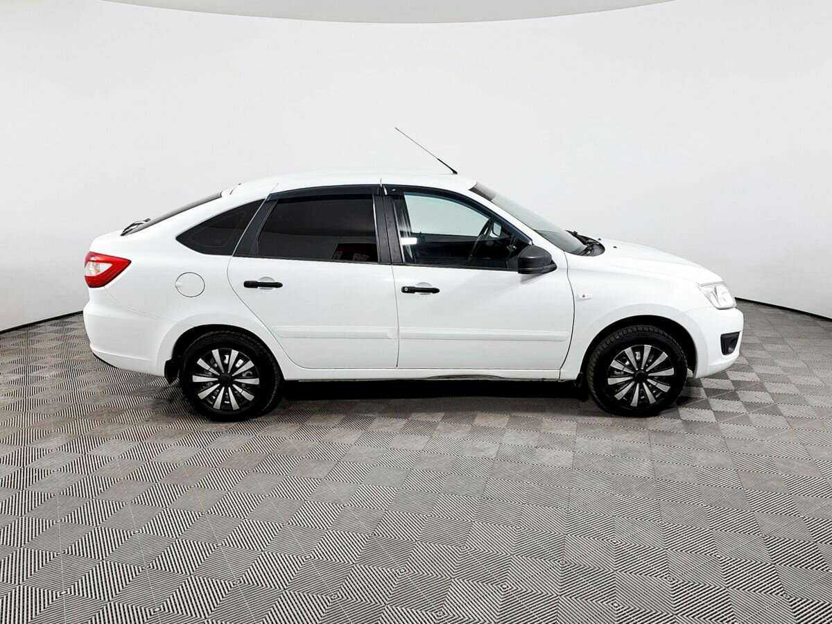 Lada (ВАЗ) Granta 2018 года с пробегом. Фото: #3