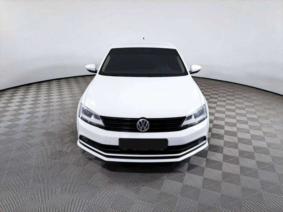 Volkswagen Jetta 2016 года с пробегом. Фото: #1