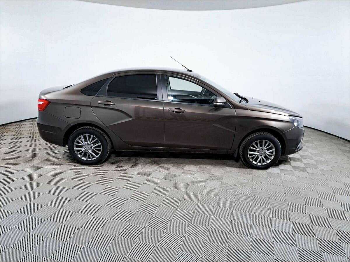 Lada (ВАЗ) Vesta 2018 года с пробегом. Фото: #3