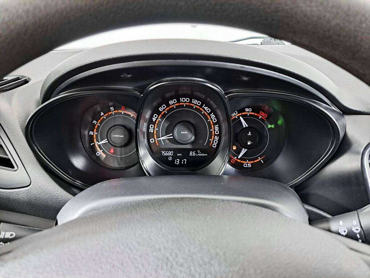 Lada (ВАЗ) Vesta 2017 года с пробегом. Фото: #10