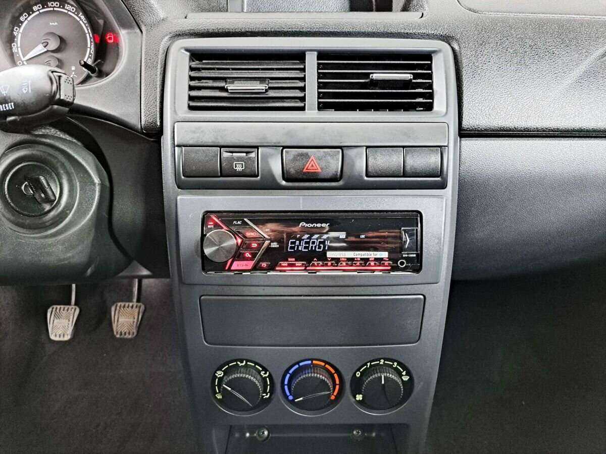 Lada (ВАЗ) Priora 2017 года с пробегом. Фото: #12