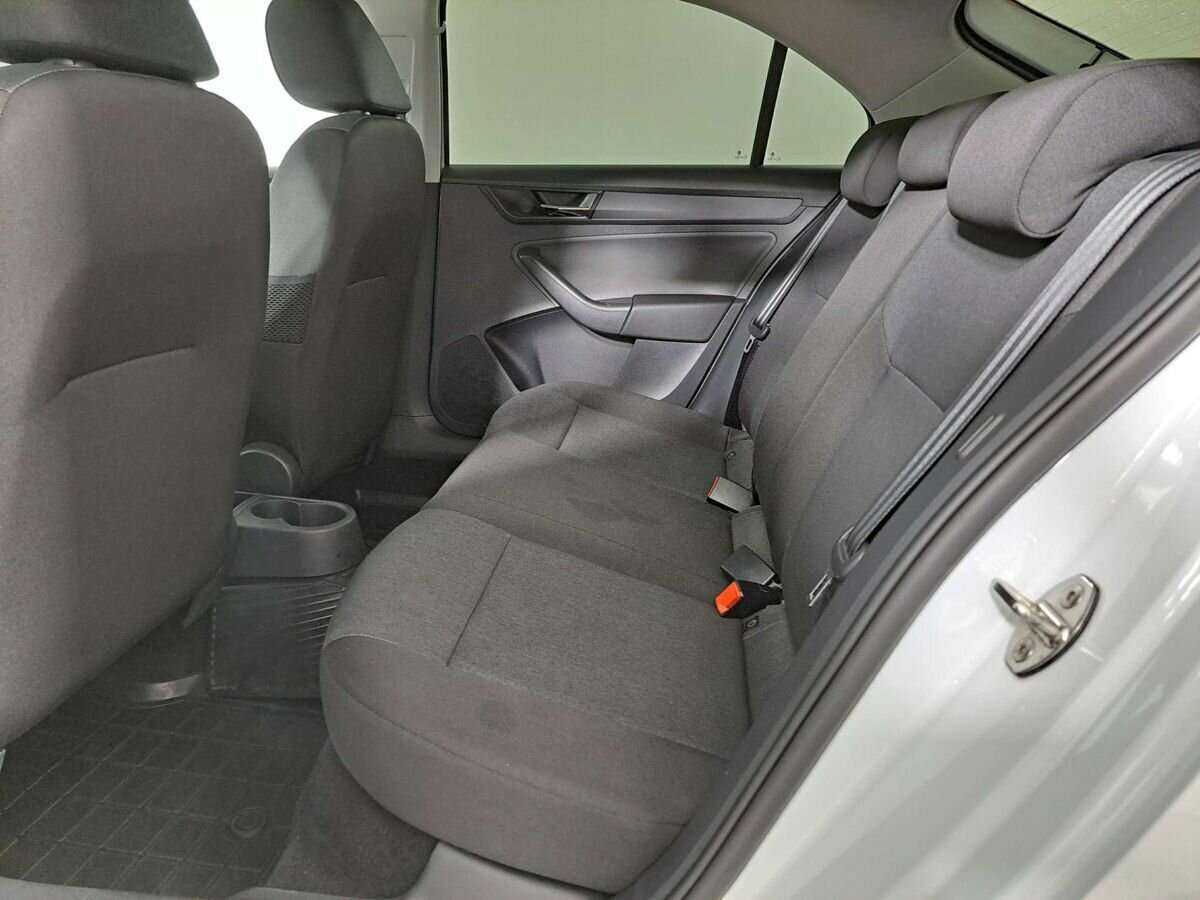 Skoda Rapid 2018 года с пробегом. Фото: #9