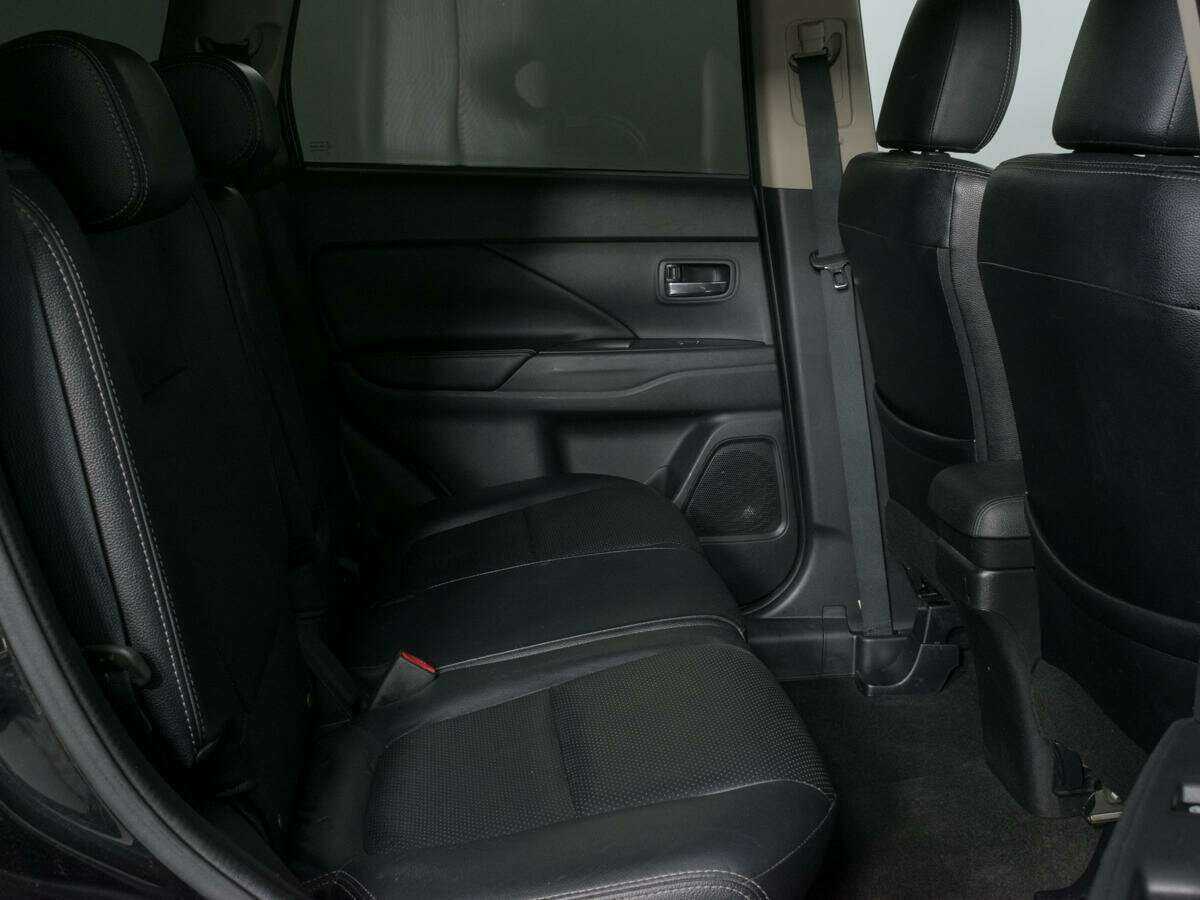 Mitsubishi Outlander 2016 года с пробегом. Фото: #8