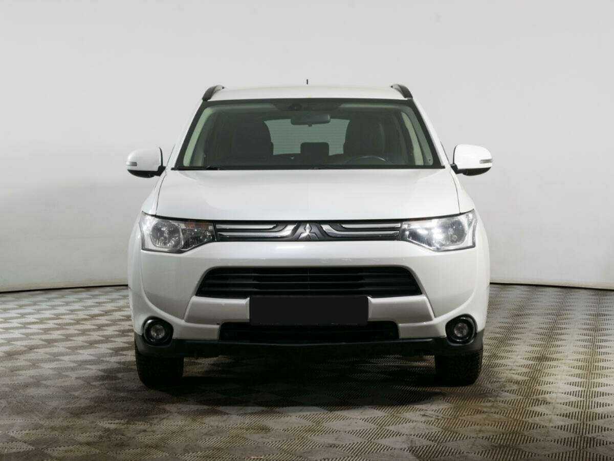 Mitsubishi Outlander 2013 года с пробегом. Фото: #1