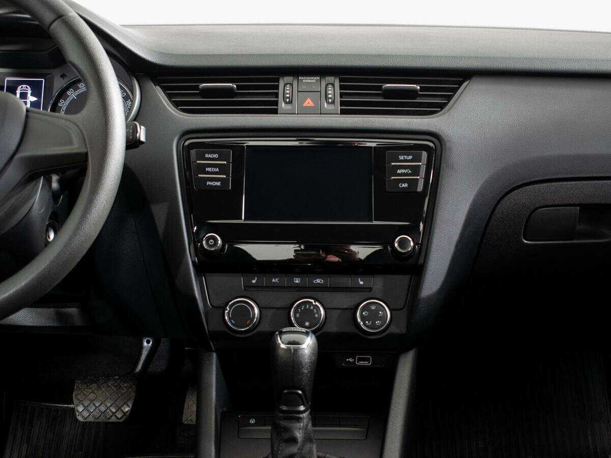 Skoda Octavia 2020 года с пробегом. Фото: #7