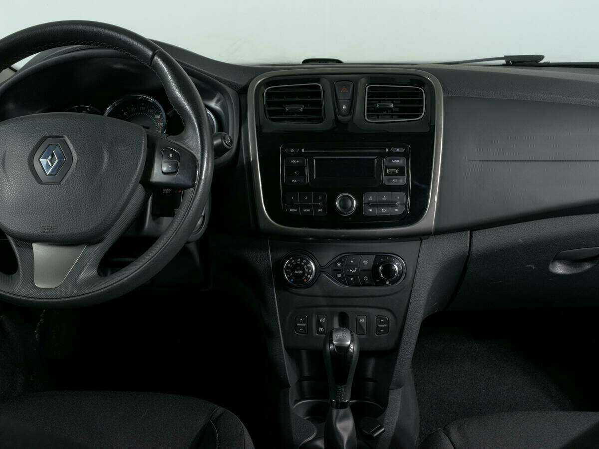 Renault Sandero 2017 года с пробегом. Фото: #7