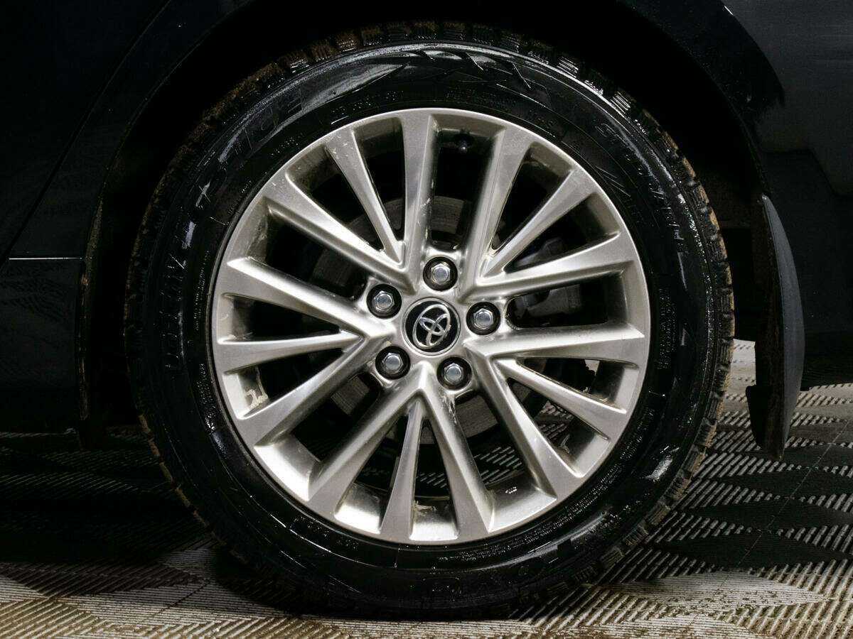 Toyota Camry 2017 года с пробегом. Фото: #21