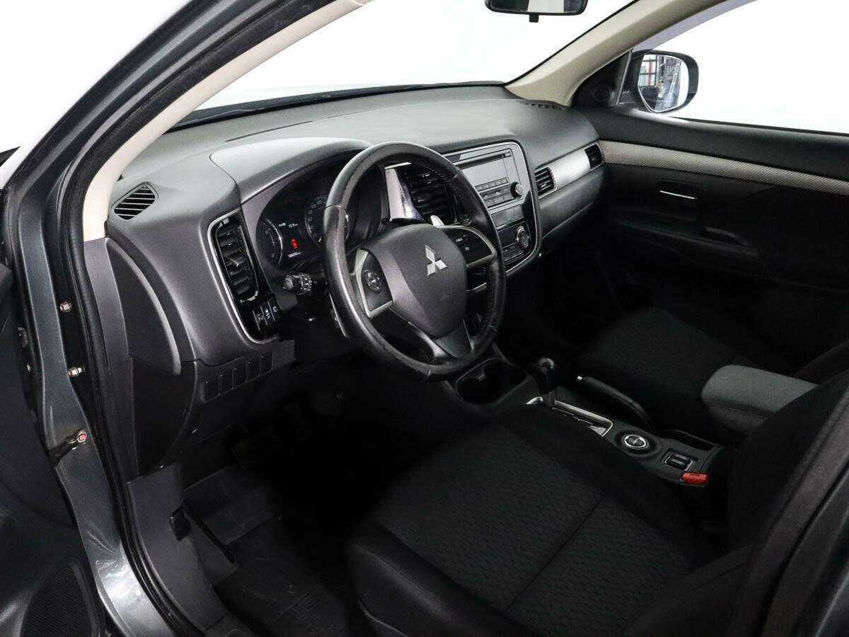 Mitsubishi Outlander 2013 года с пробегом. Фото: #6