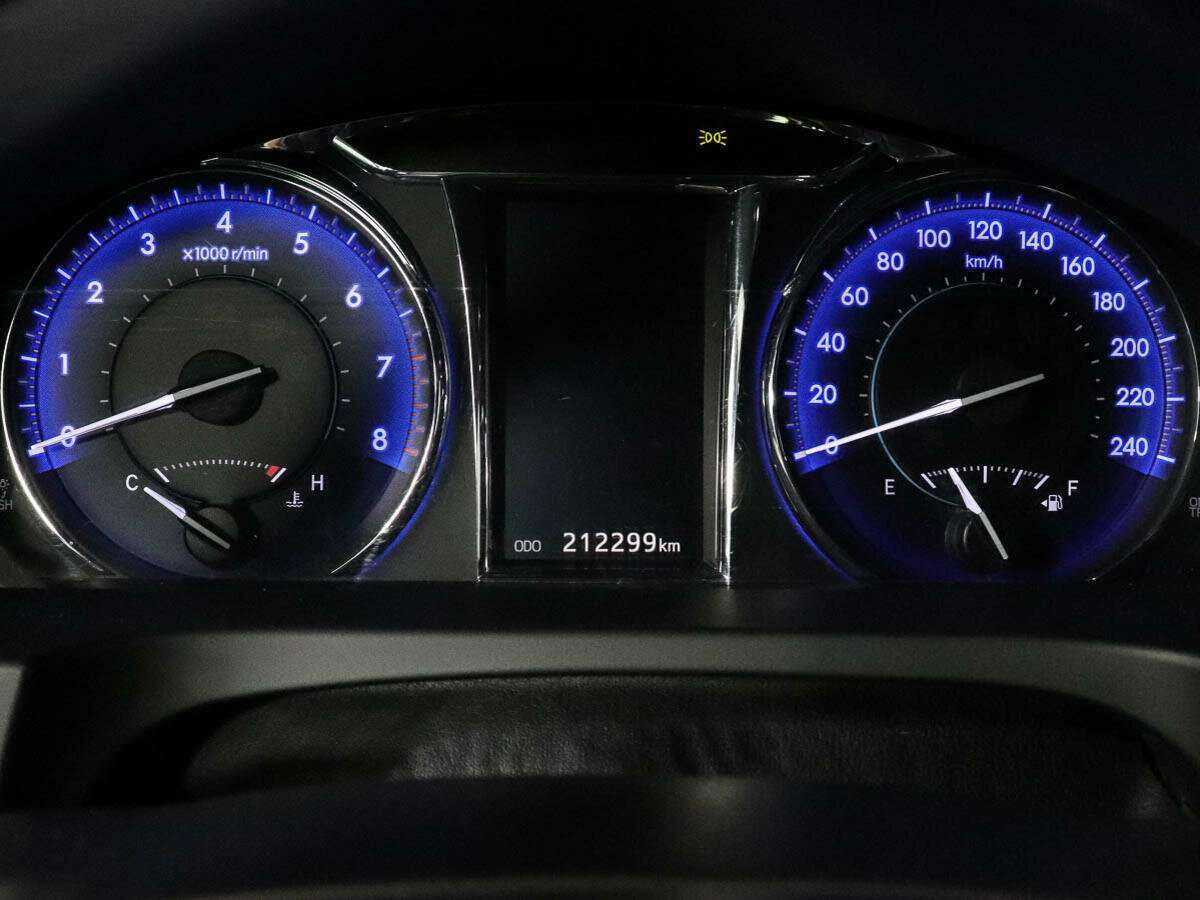 Toyota Camry 2015 года с пробегом. Фото: #8