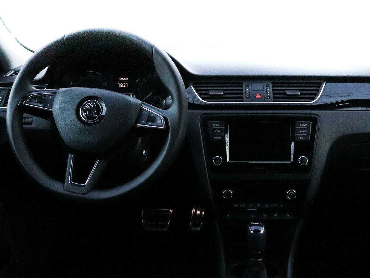 Skoda Rapid 2019 года с пробегом. Фото: #9