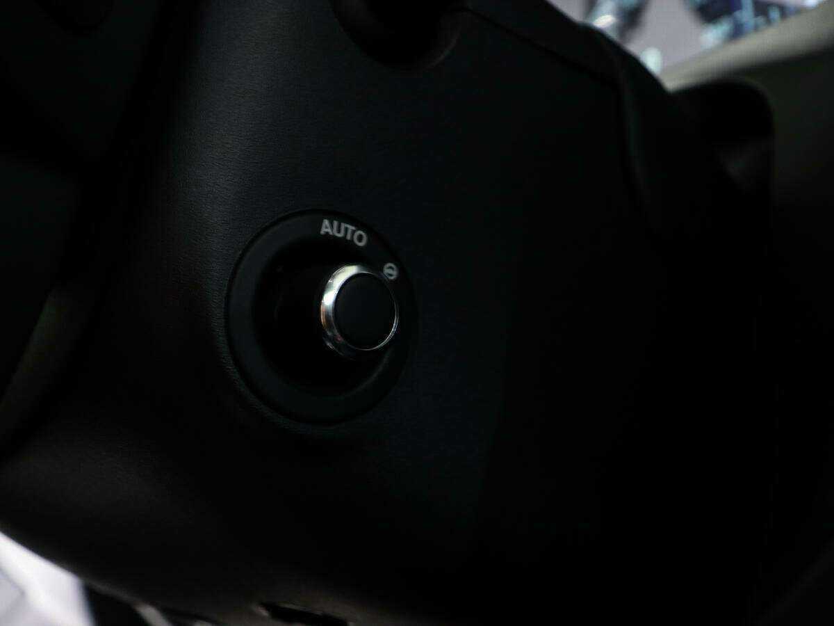 Jaguar XF 2018 года с пробегом. Фото: #21