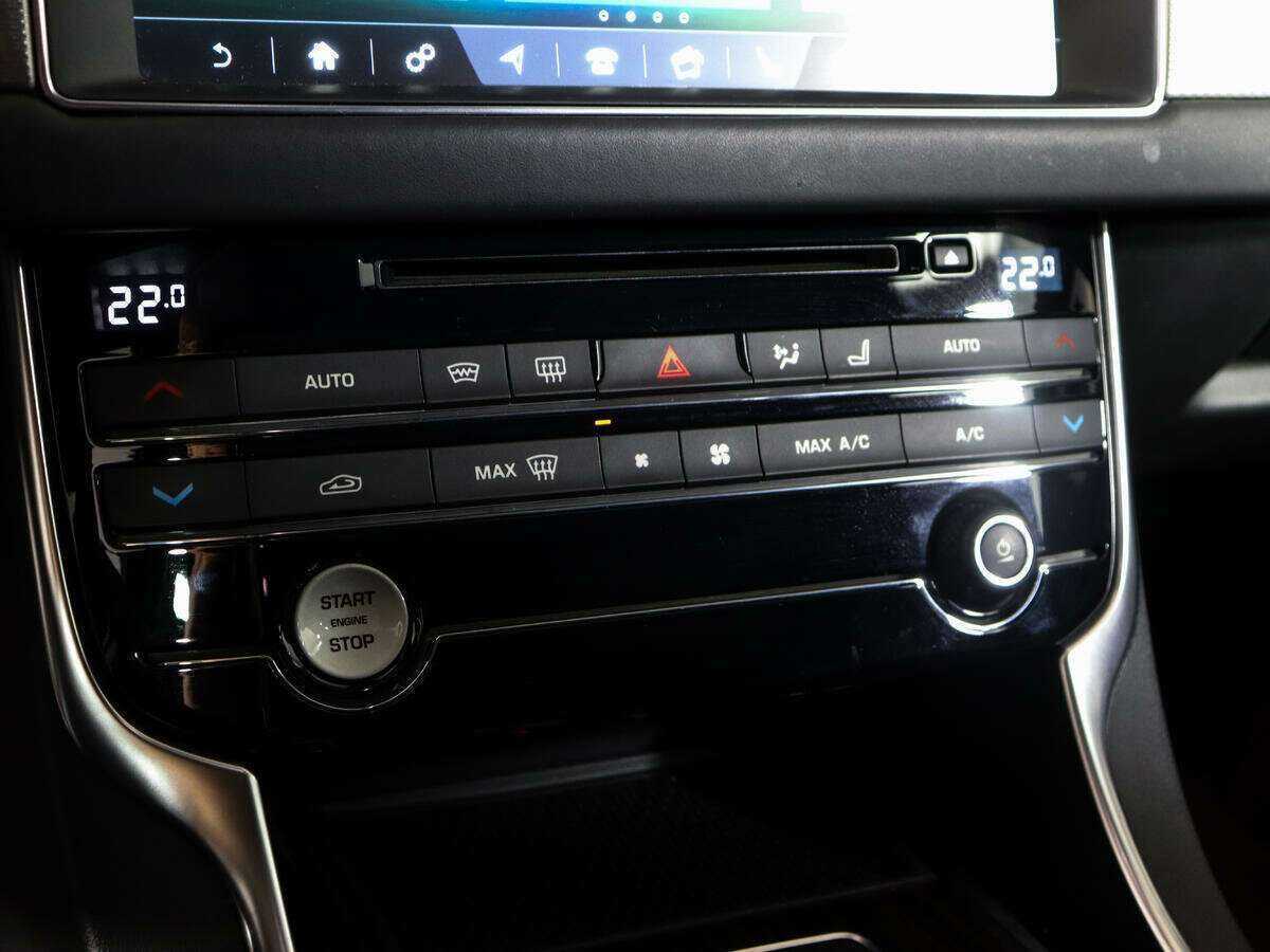Jaguar XF 2018 года с пробегом. Фото: #22