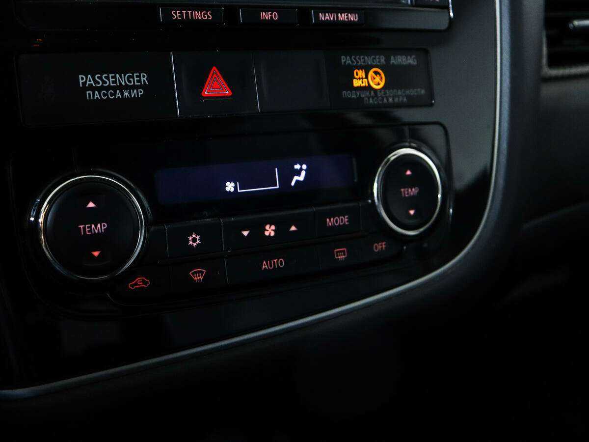 Mitsubishi Outlander 2013 года с пробегом. Фото: #13