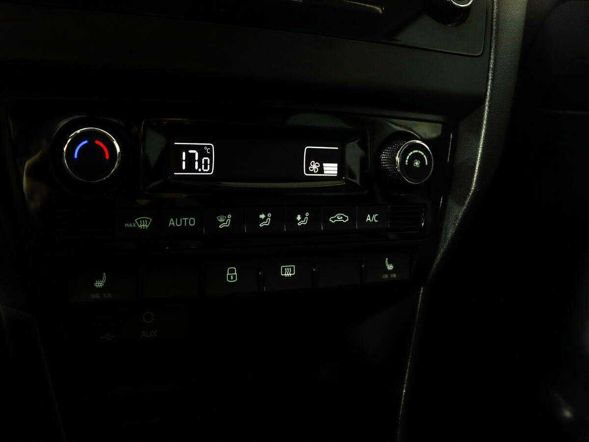 Skoda Rapid 2016 года с пробегом. Фото: #15