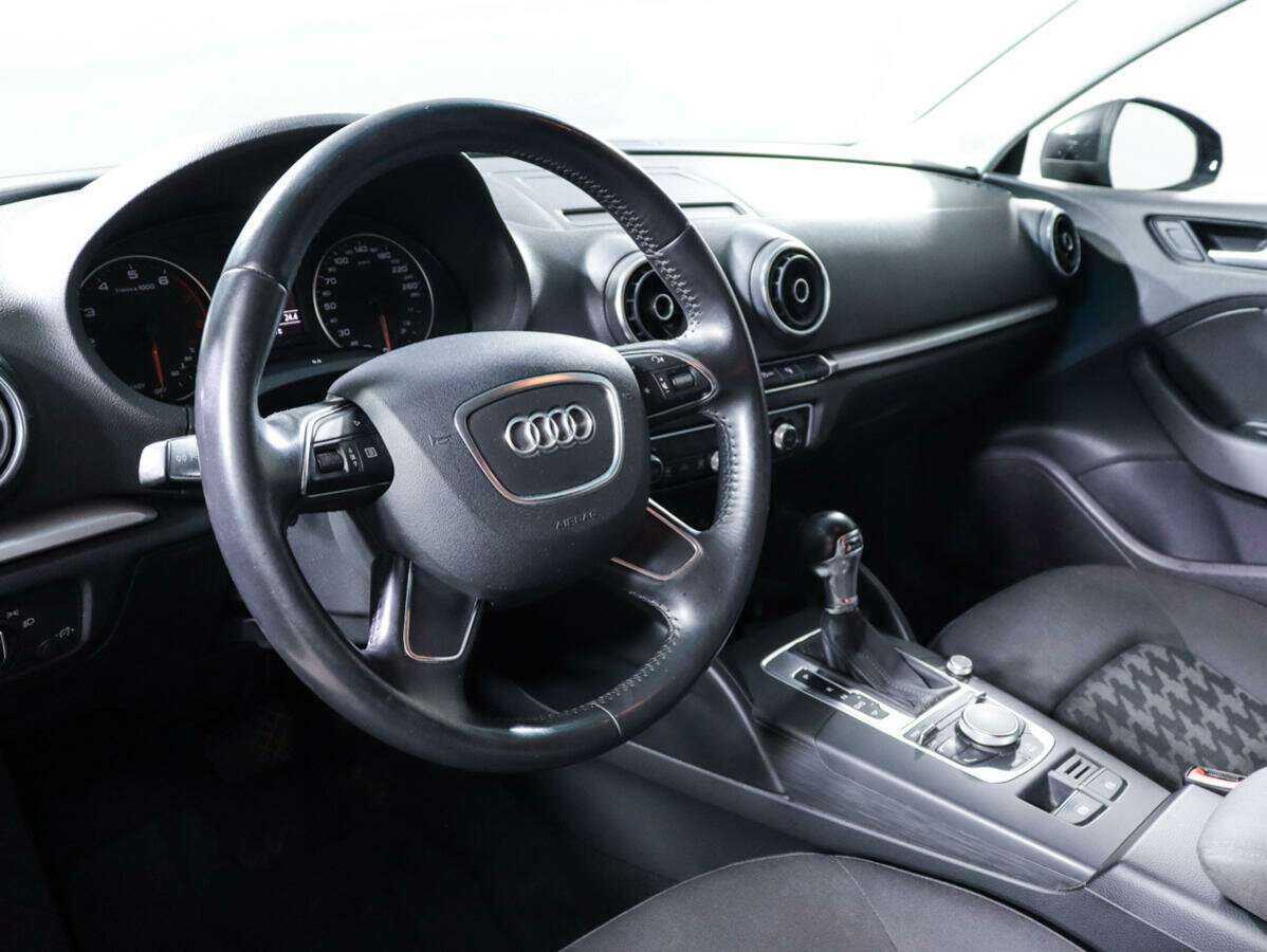 Audi A3 2015 года с пробегом. Фото: #11