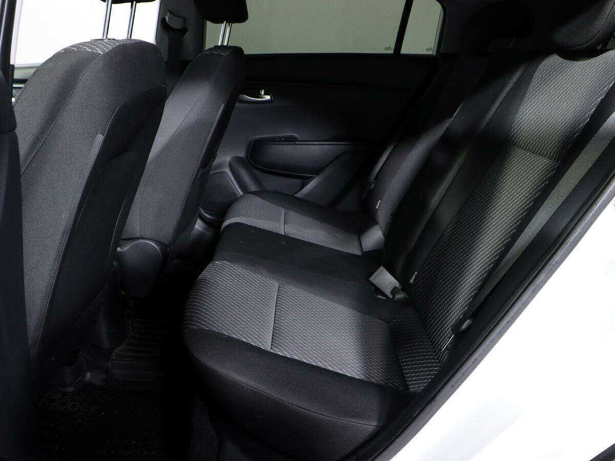 Kia Rio 2018 года с пробегом. Фото: #8