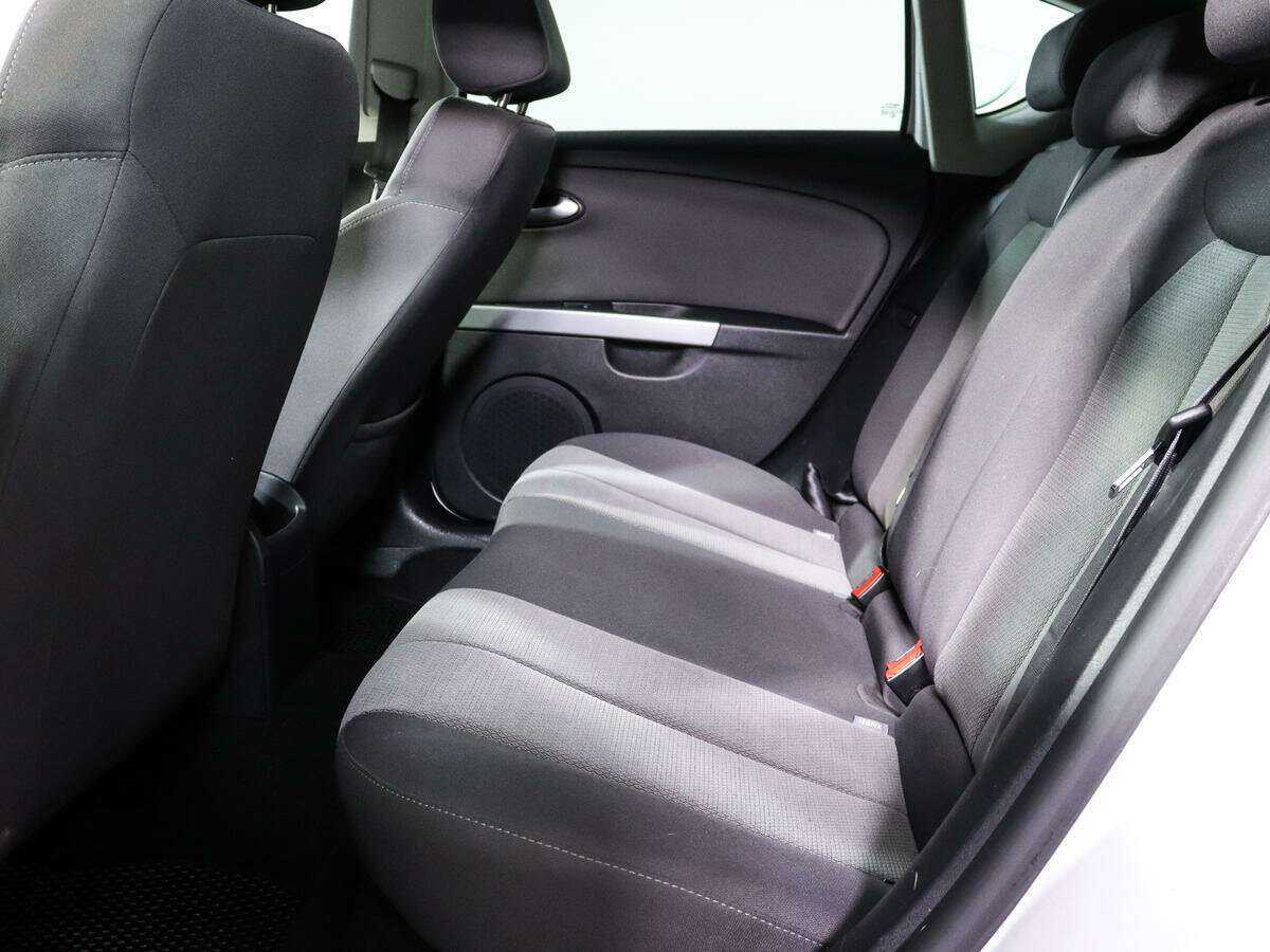 SEAT Leon 2012 года с пробегом. Фото: #7