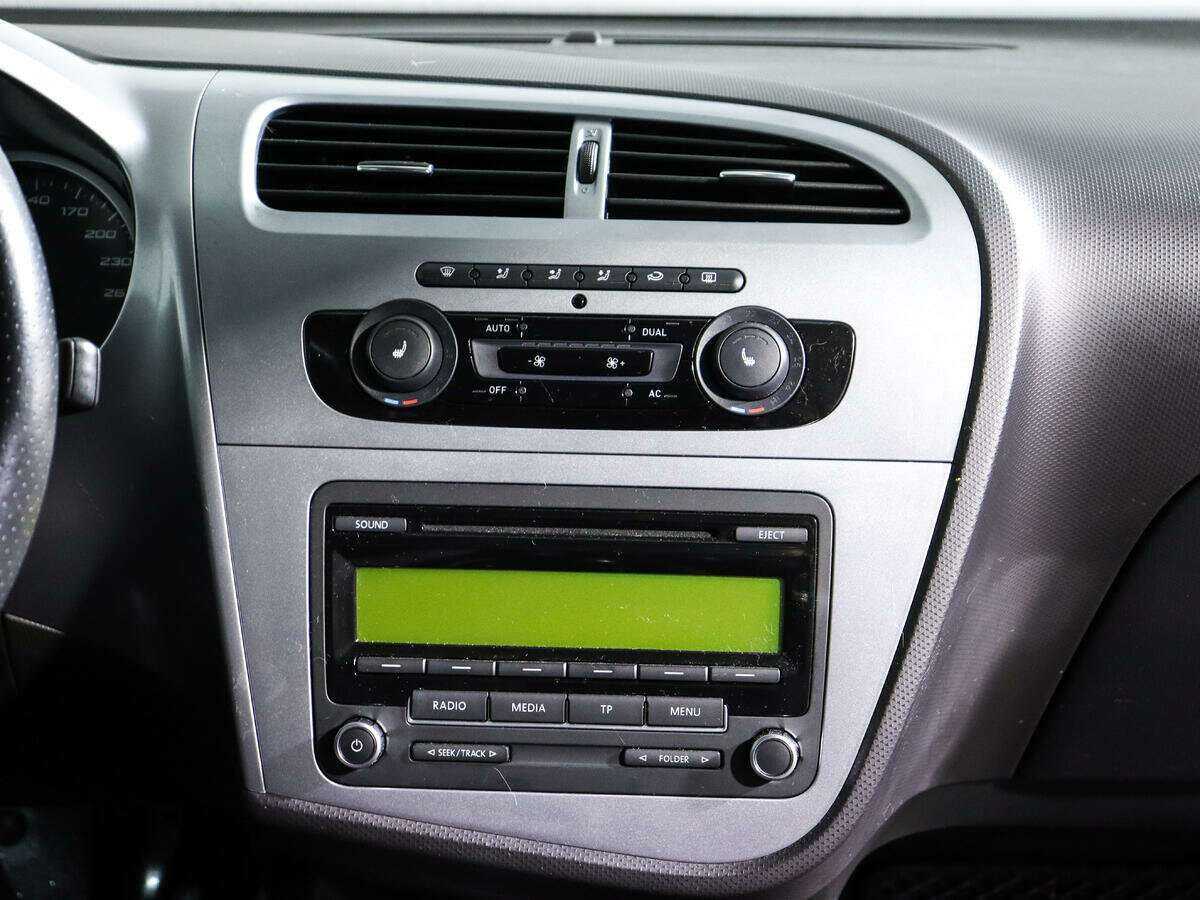 SEAT Leon 2012 года с пробегом. Фото: #10