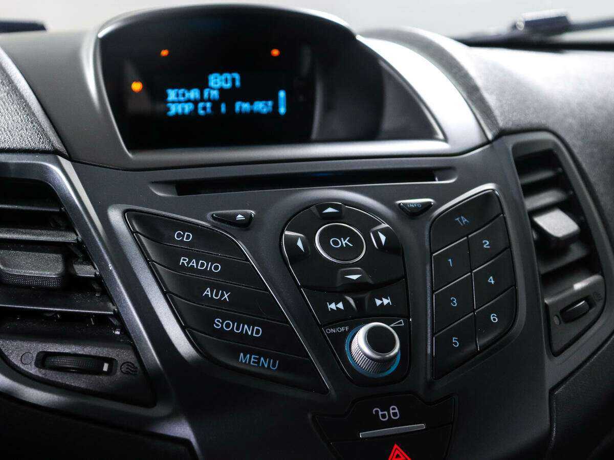 Ford Fiesta 2017 года с пробегом. Фото: #14