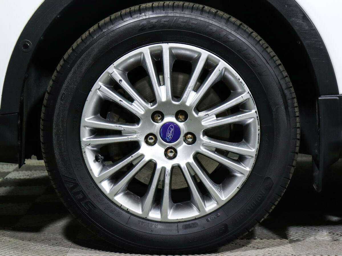 Ford Kuga 2015 года с пробегом. Фото: #19