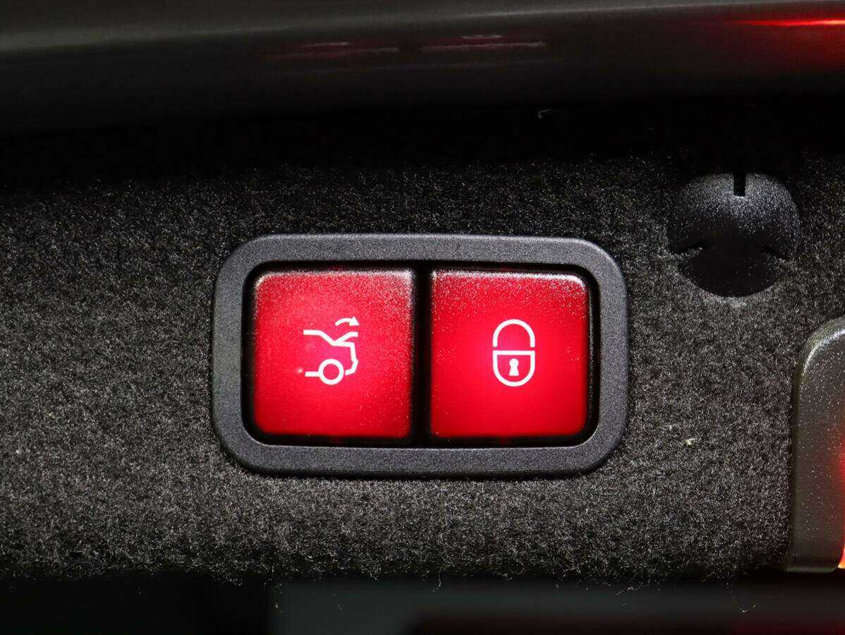 Mercedes-Benz C-Класс 2015 года с пробегом. Фото: #13