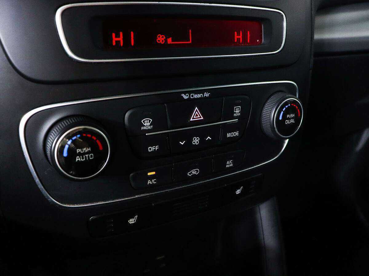 Kia Sorento 2015 года с пробегом. Фото: #12