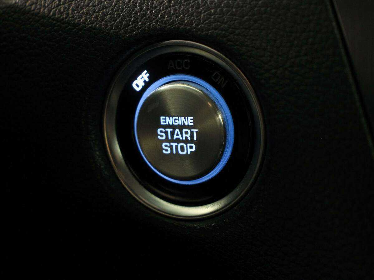 Hyundai Genesis 2014 года с пробегом. Фото: #20