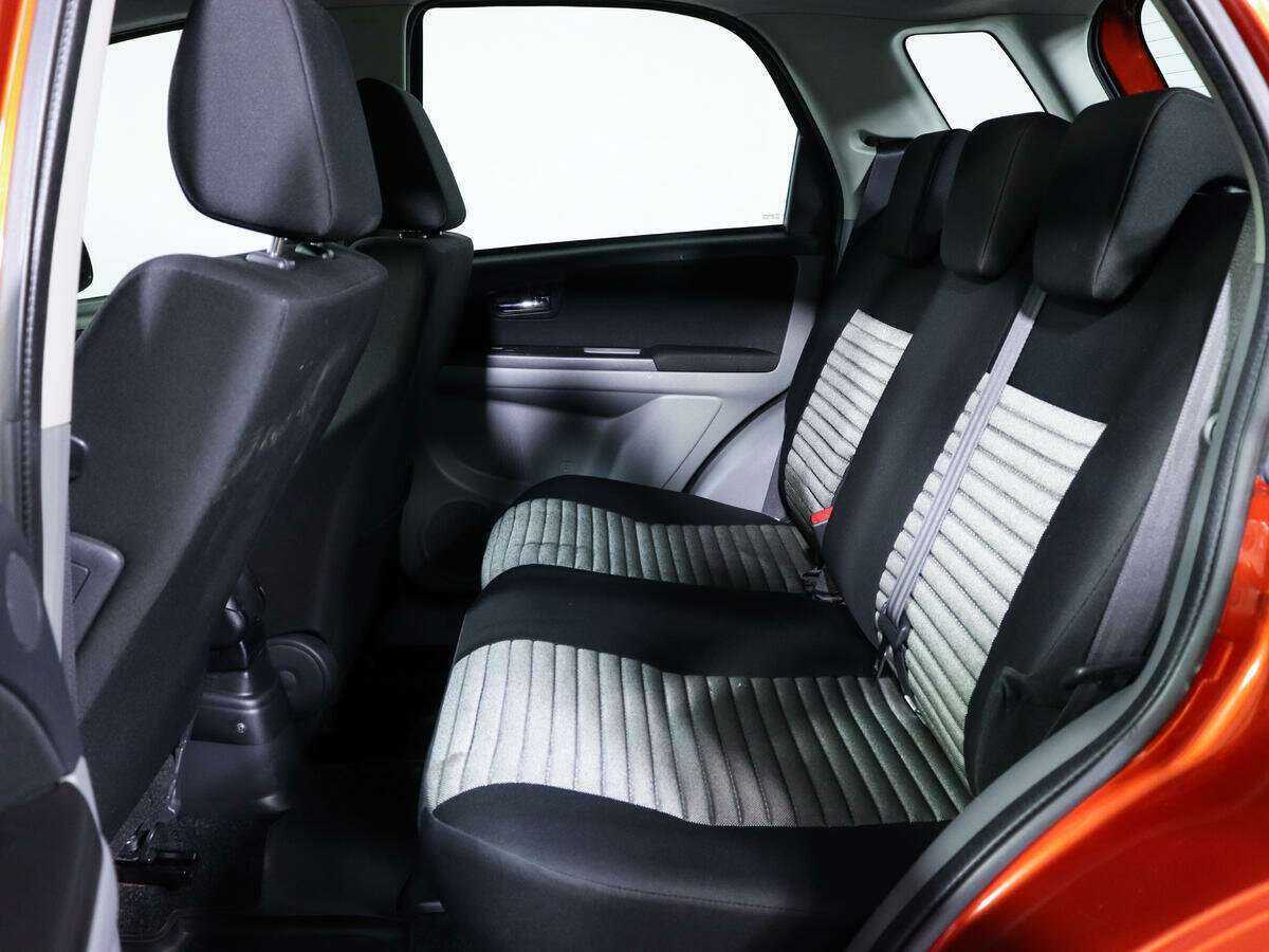 Suzuki SX4 2013 года с пробегом. Фото: #7