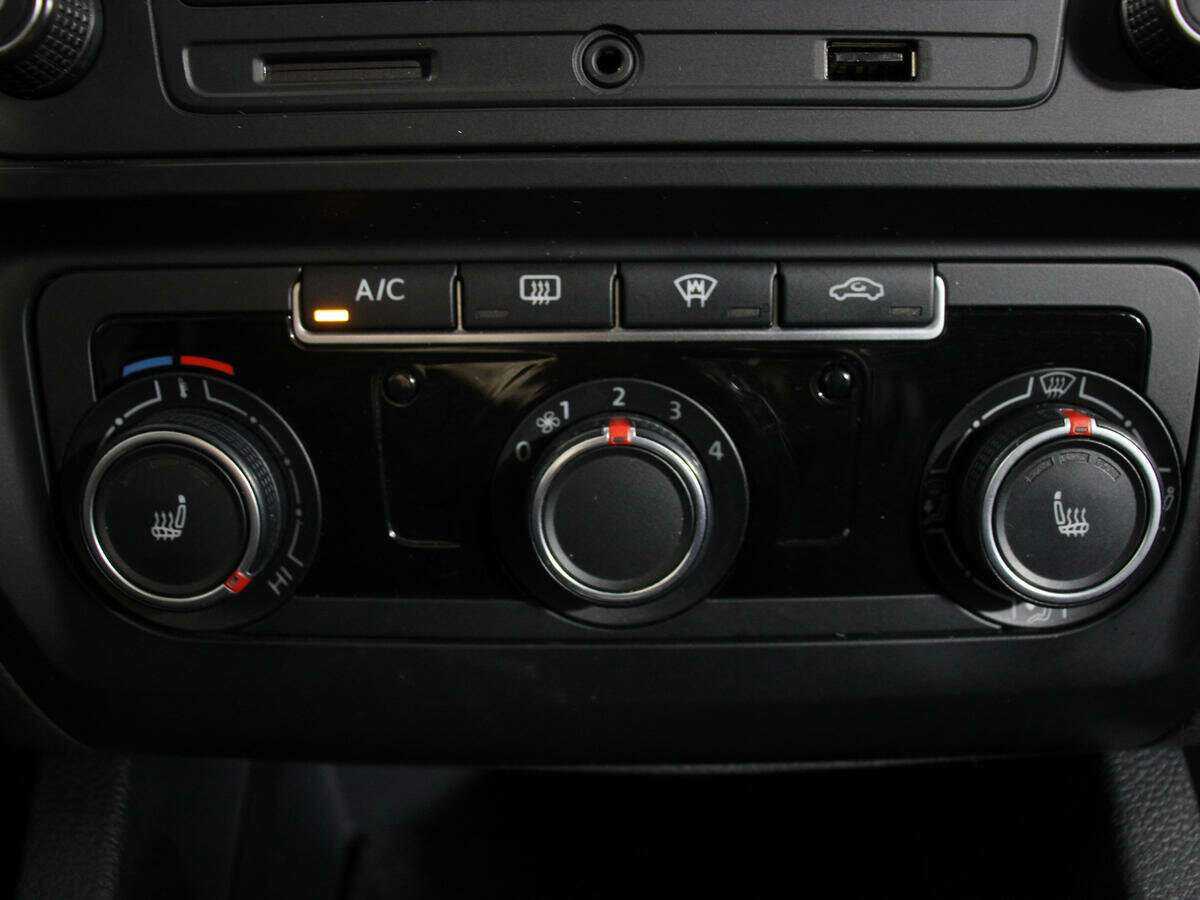 Volkswagen Jetta 2016 года с пробегом. Фото: #15