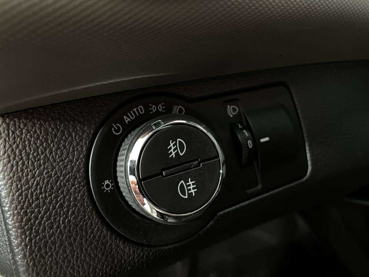 Chevrolet Aveo 2015 года с пробегом. Фото: #6