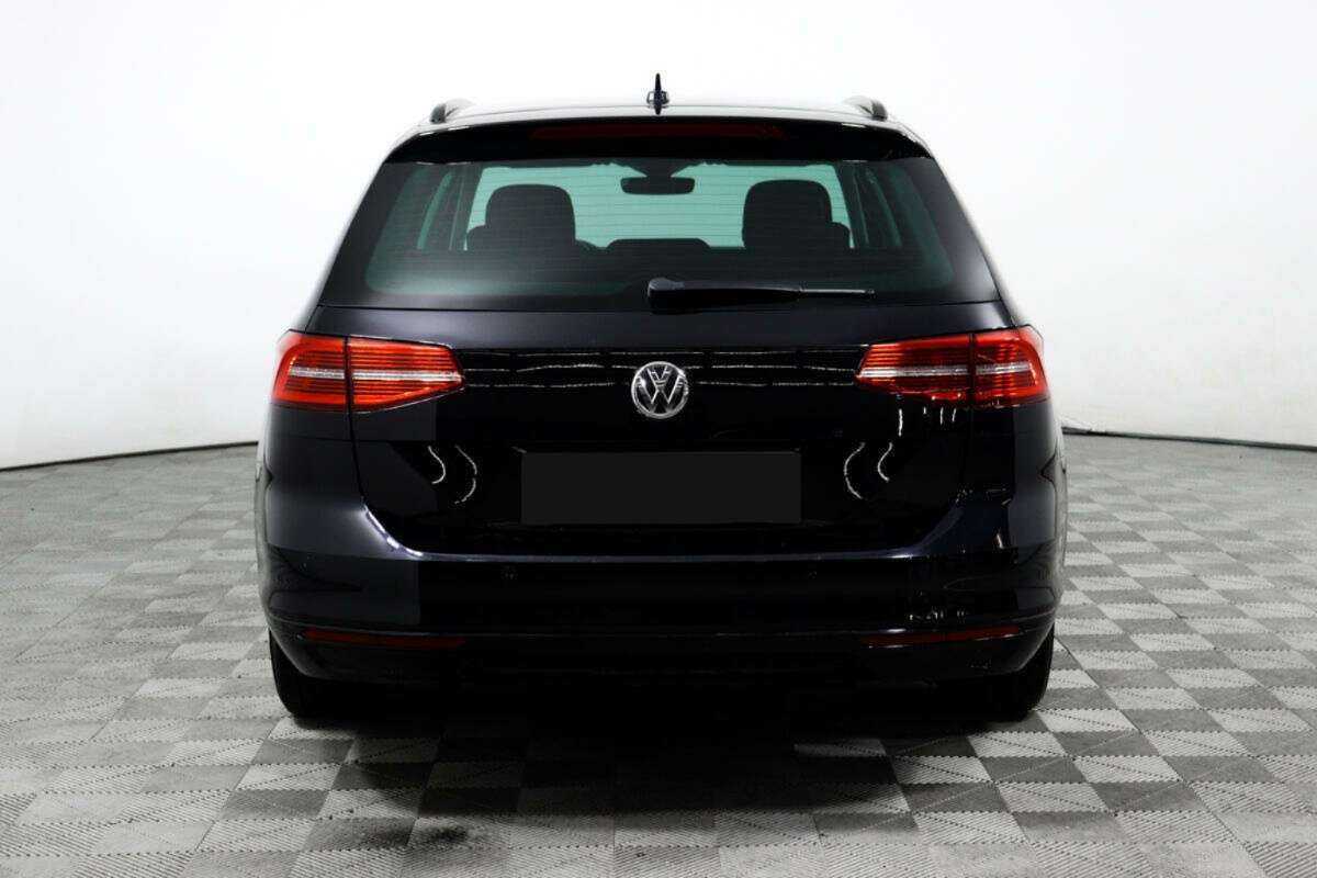 Volkswagen Passat 2019 года с пробегом. Фото: #5