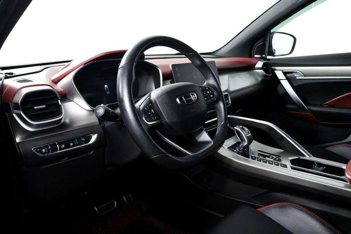 Geely Coolray 2021 года с пробегом. Фото: #12