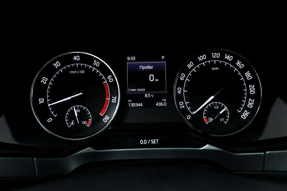 Skoda Superb 2015 года с пробегом. Фото: #9