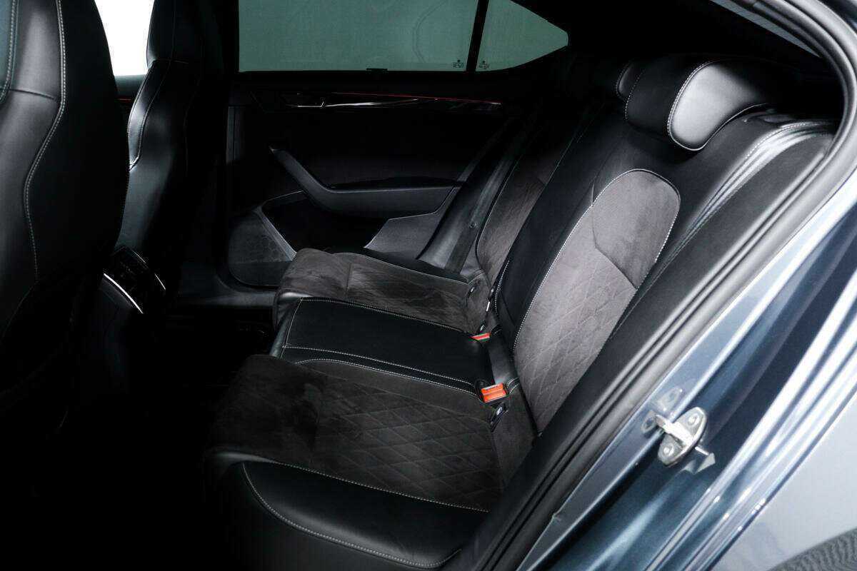 Skoda Superb 2017 года с пробегом. Фото: #11