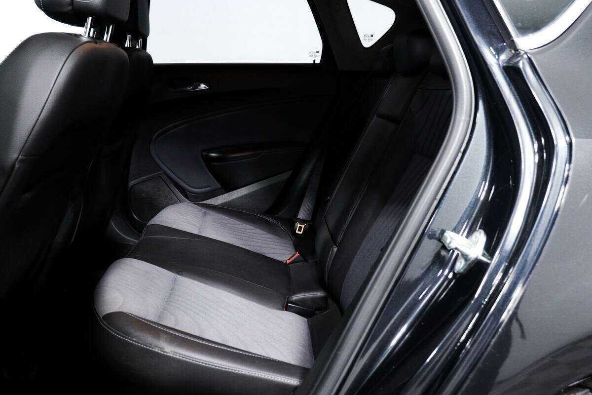 Opel Astra 2014 года с пробегом. Фото: #11