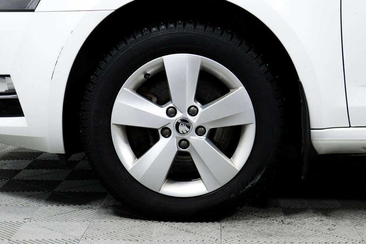 Skoda Octavia 2019 года с пробегом. Фото: #12