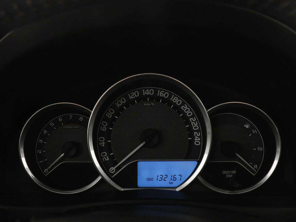 Toyota Auris 2013 года с пробегом. Фото: #10