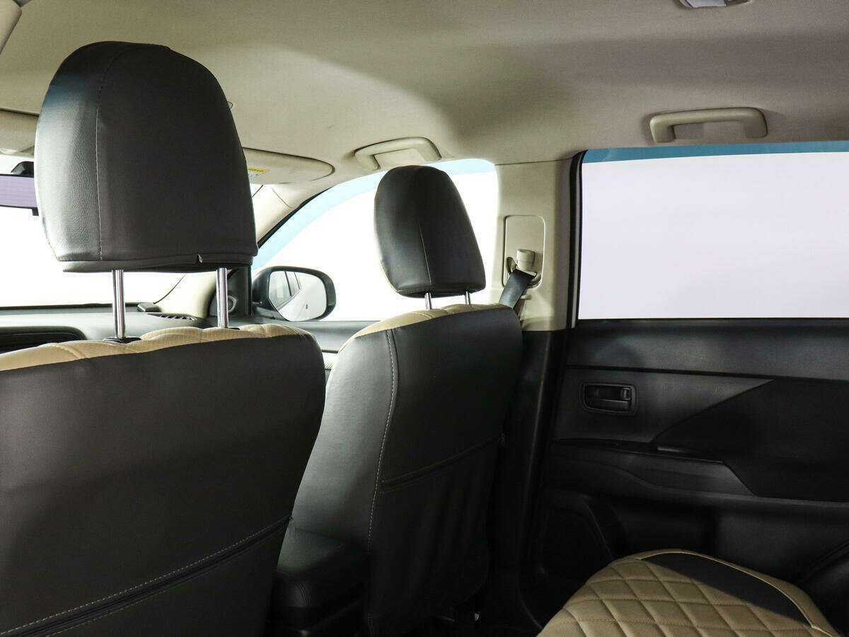 Mitsubishi Outlander 2017 года с пробегом. Фото: #11