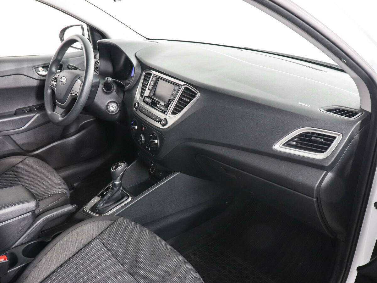 Hyundai Solaris 2021 года с пробегом. Фото: #8