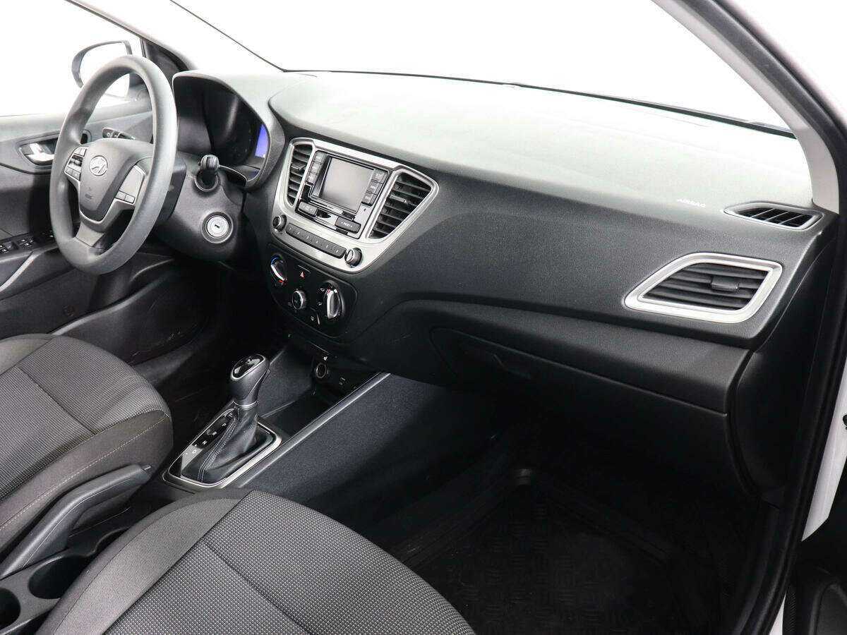 Hyundai Solaris 2022 года с пробегом. Фото: #8