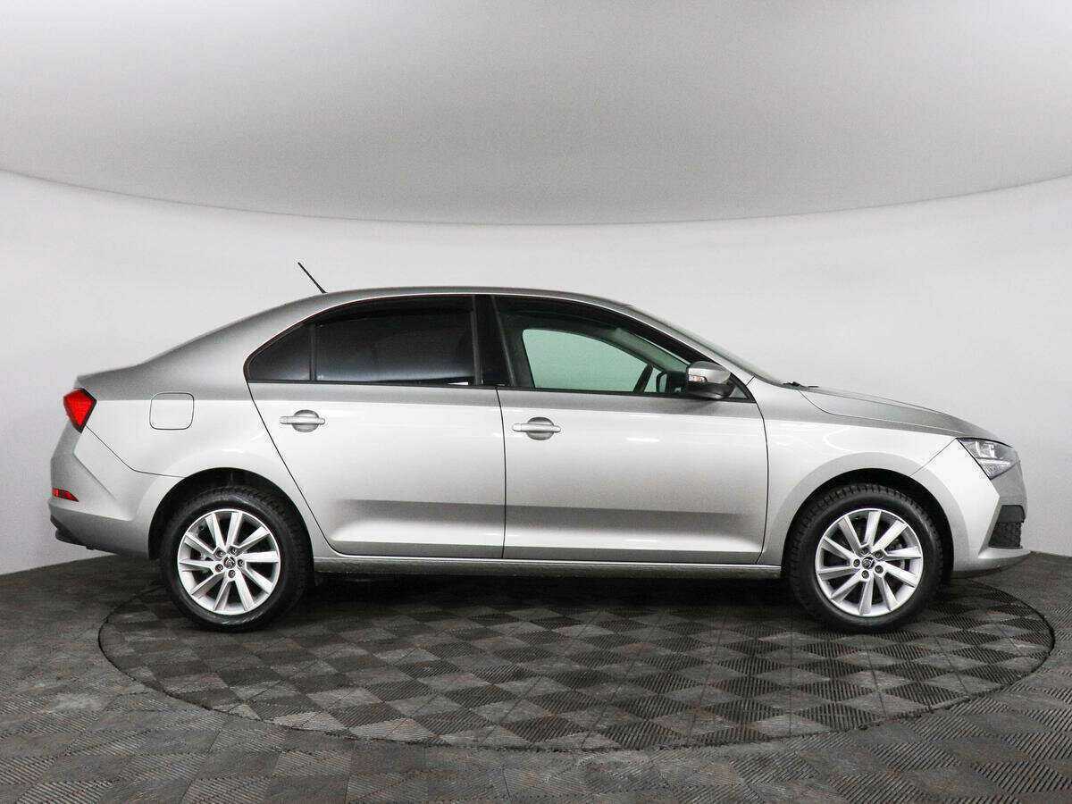 Skoda Rapid 2021 года с пробегом. Фото: #3