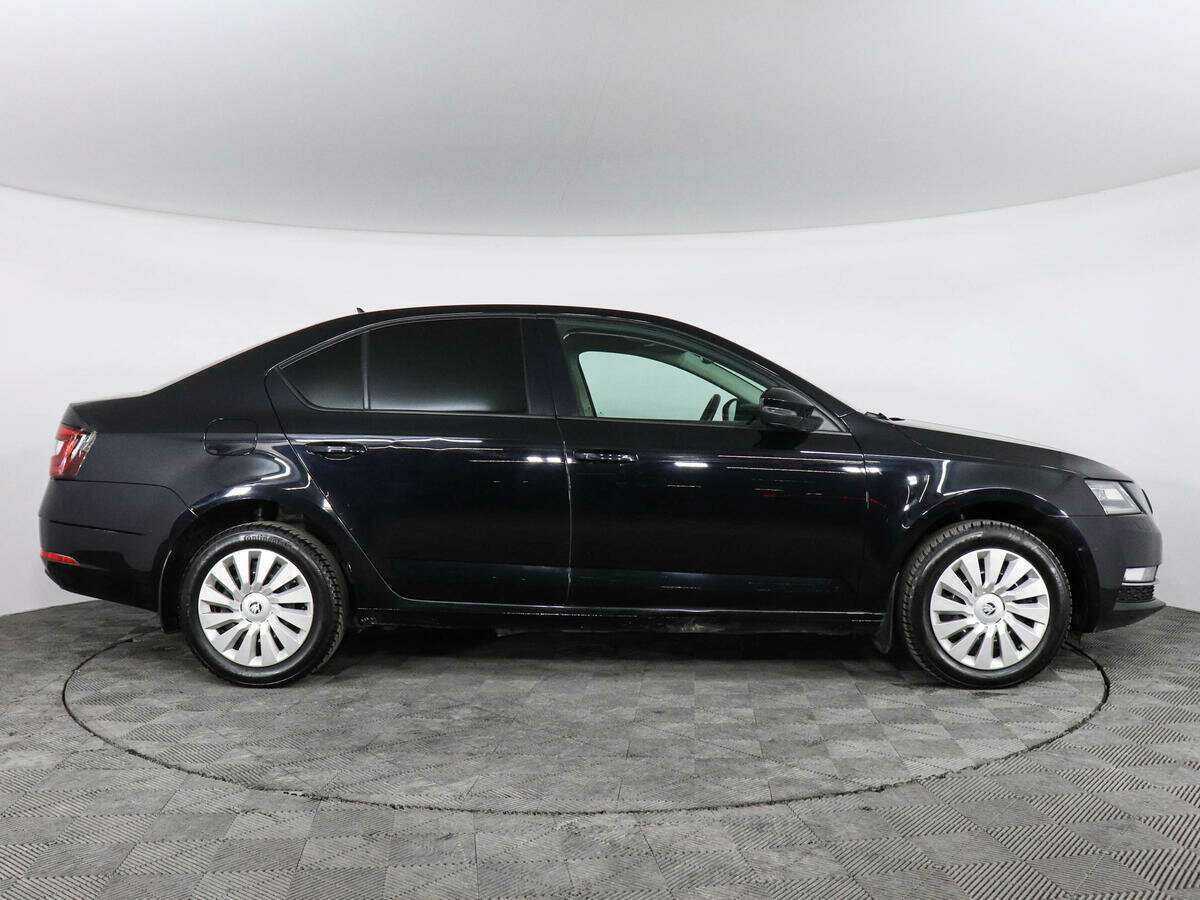 Skoda Octavia 2018 года с пробегом. Фото: #3