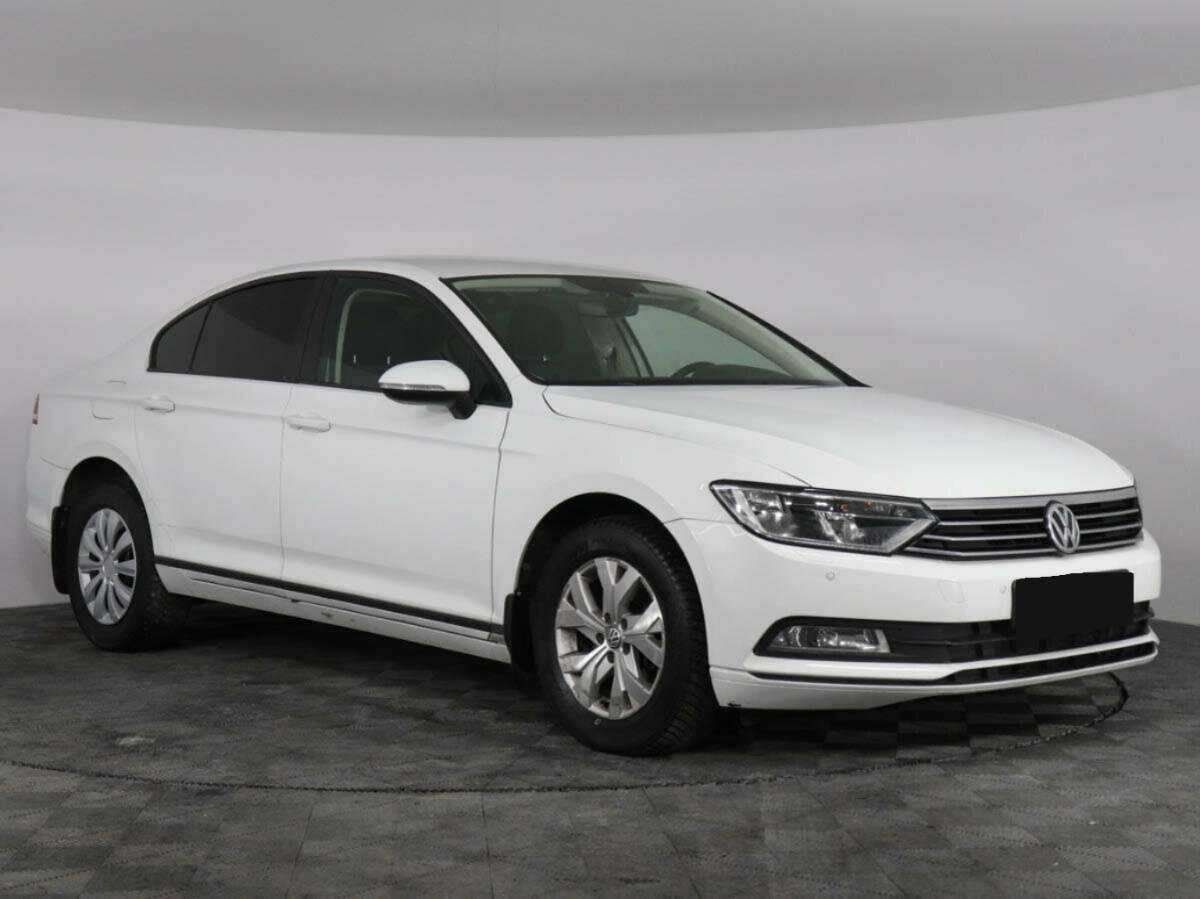 Volkswagen Passat 2016 года с пробегом. Фото: #2
