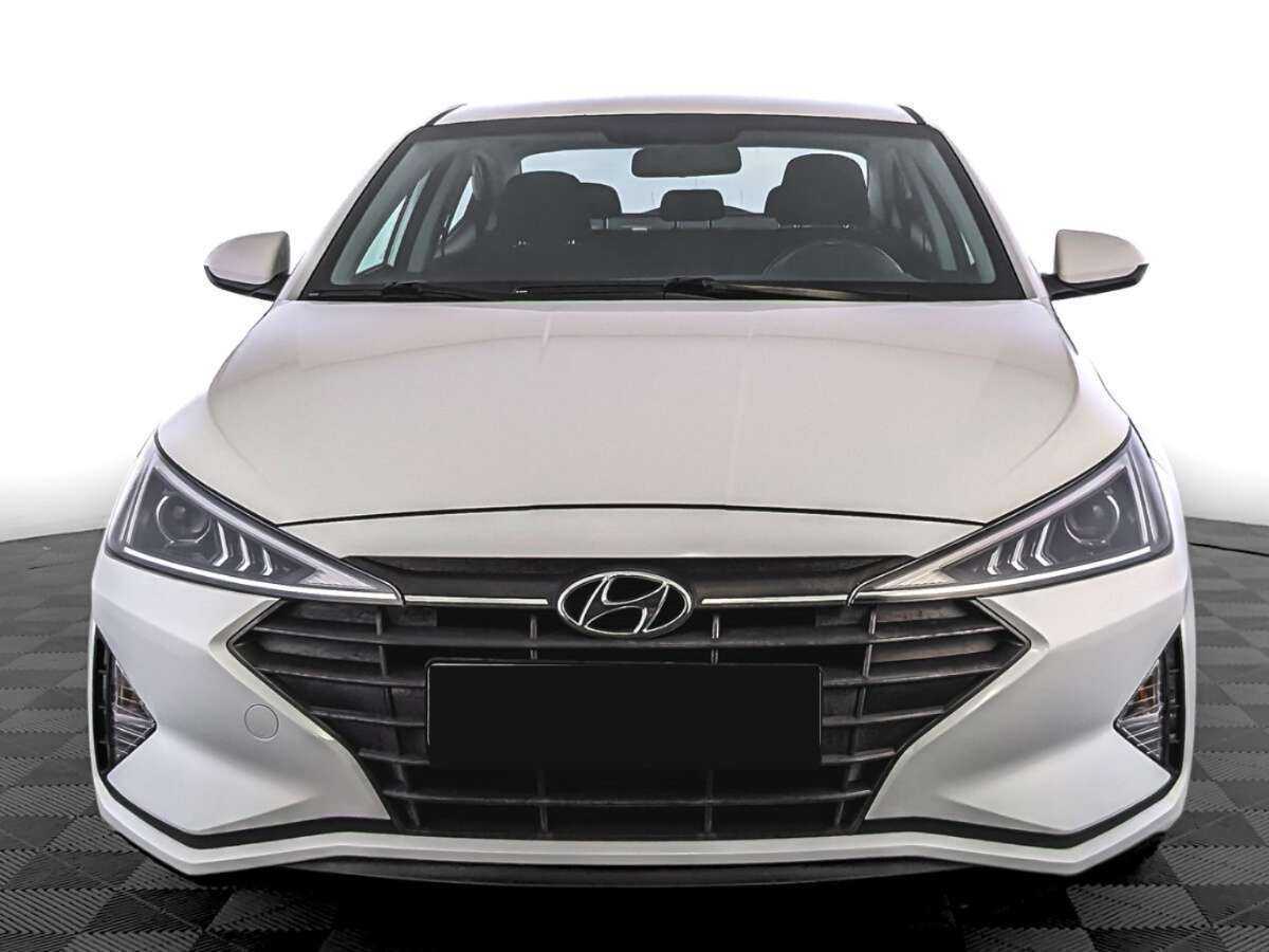 Hyundai Elantra 2020 года с пробегом. Фото: #1